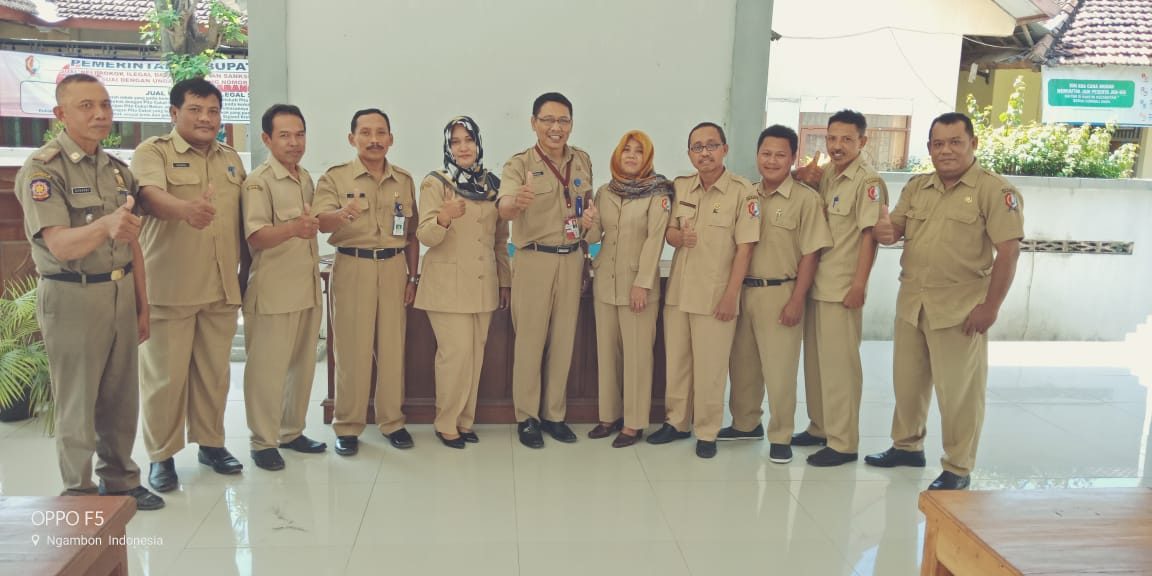 album foto kecamatan ngambon